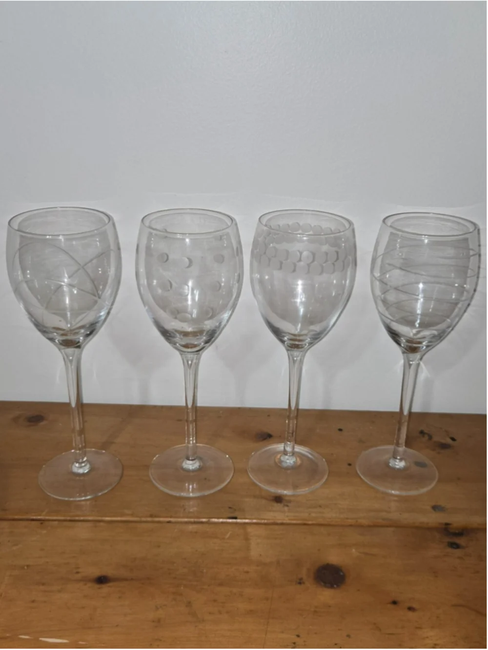 Vintage Pier 1 Imports Assorted Etched Wine Glasses Set of 4 Retired Never Used